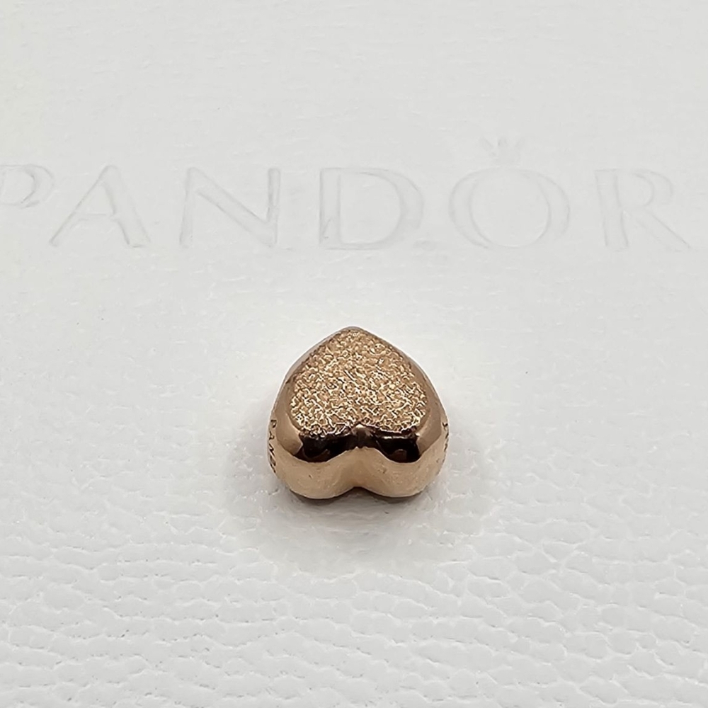 ♥️Authentic Pandora ⭐️RETIRED⭐️ ROSE HEART CHARM 🎁 - Picture 4 of 5
